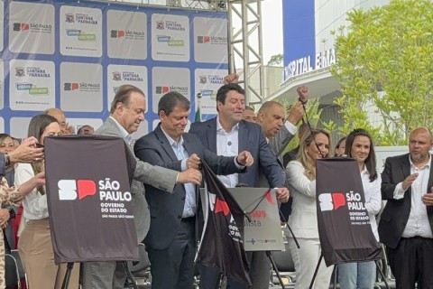 Tarcísio de Freitas e Elvis Cezar entregam novo hospital com 186 leitos e anuncia reforço histórico na saúde de Santana de Parnaíba