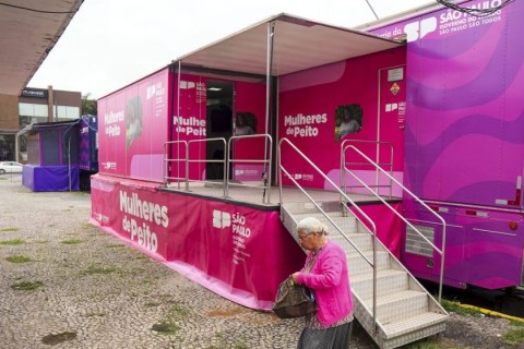 Carretas de mamografia: São Paulo amplia rastreio do câncer de mama