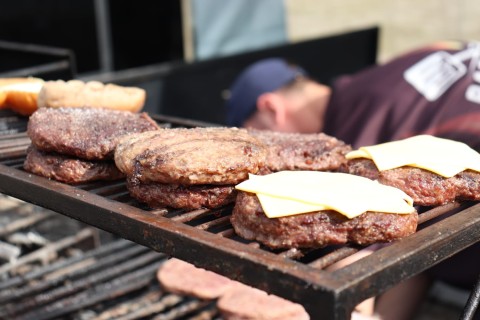 Batalha de Assadores promete esquentar Carapicuíba no Burning Fest de 01 Á 03/08